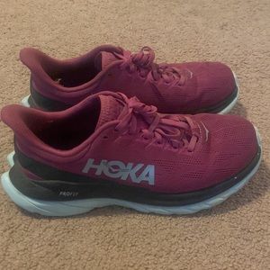 Hoka Women’s Mach 4